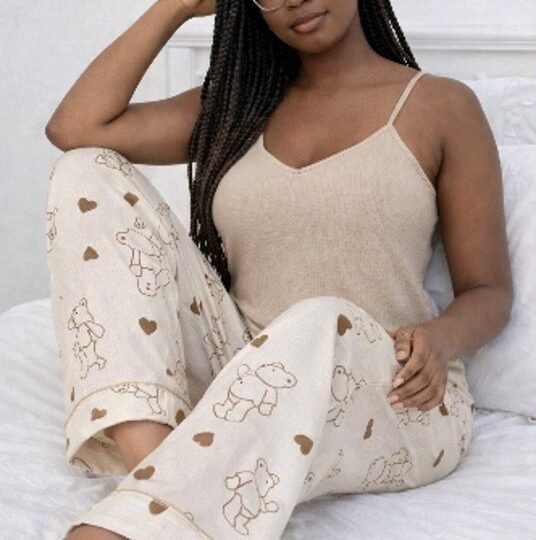 Conjunto de pijama feminino - divertida estampa